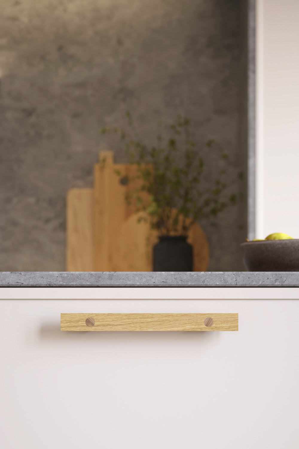 Lacquered Oak Wood "Longa" Drawer Pulls - Euro • Knobs