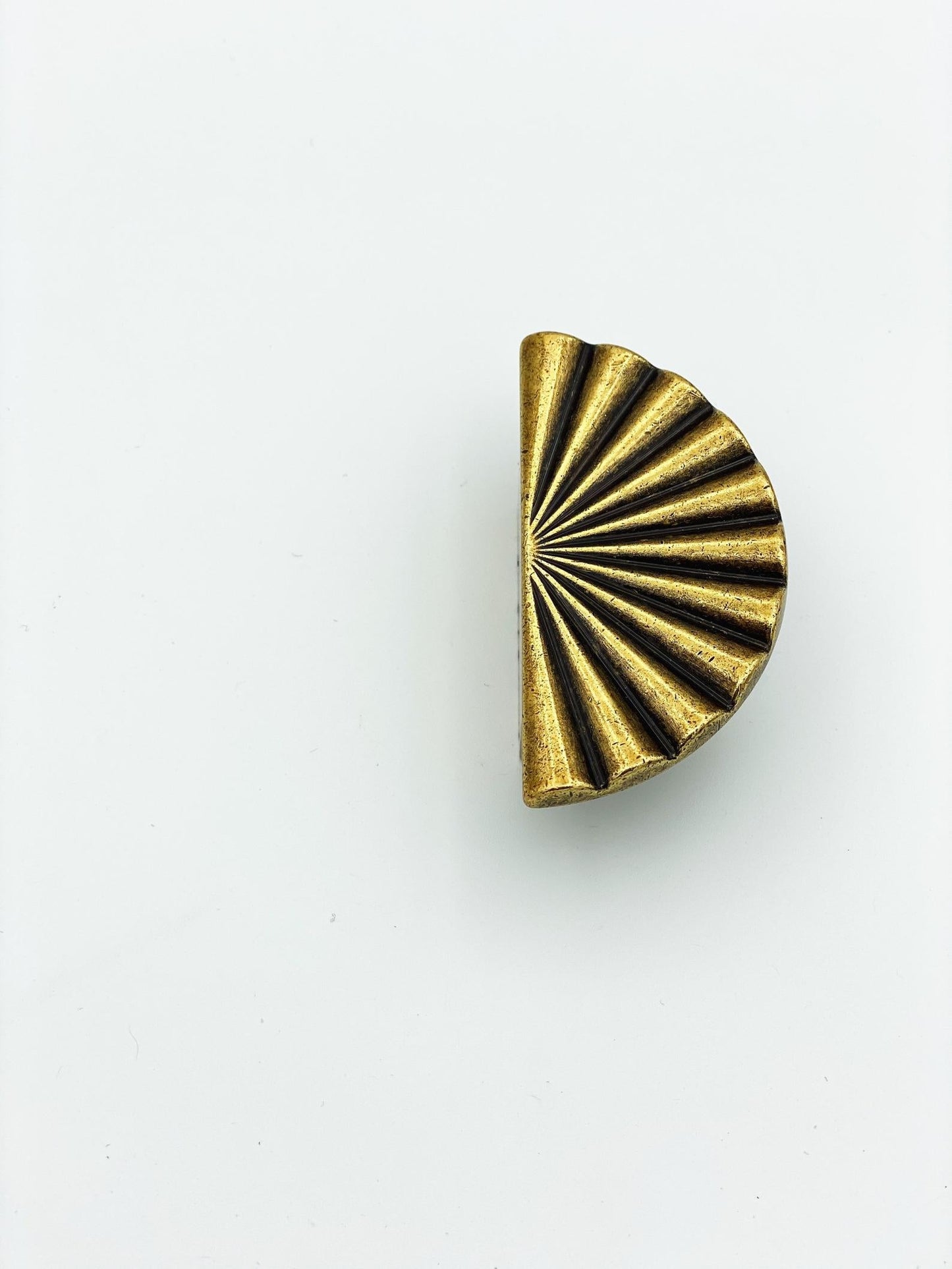 Reeded Antique Brass "Half-Daisy" Round Cabinet Knob - Euro • Knobs