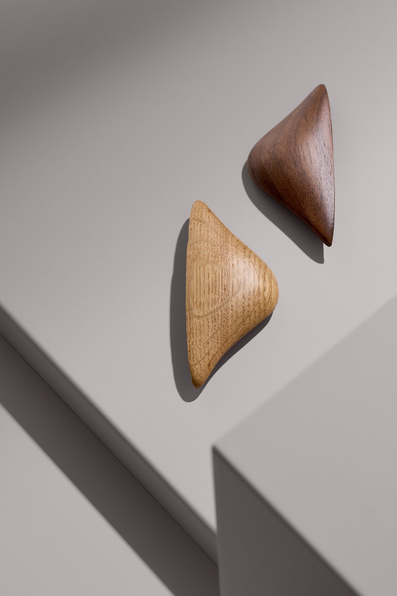 Lacquered Oak "Manta" Wood Drawer Handles - Euro • Knobs