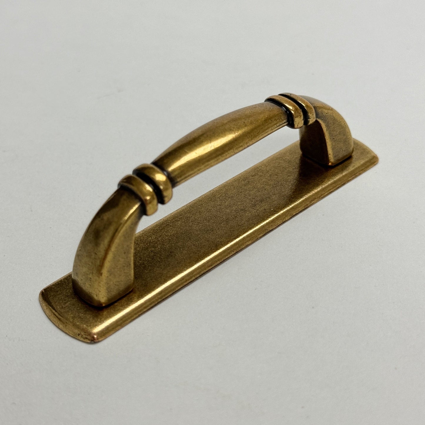 Backplate Antique Brass "Portofino" Drawer Pull and Knob - Euro • Knobs